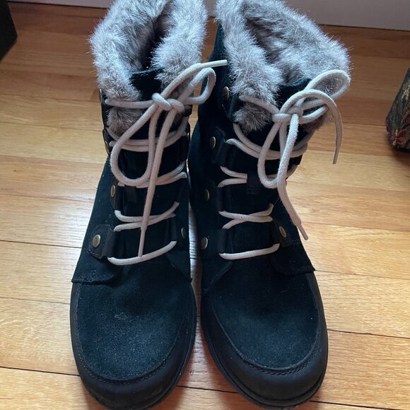 Sorel Women's Black Explorer Joan Size 8.5 - Picture 2 of 3